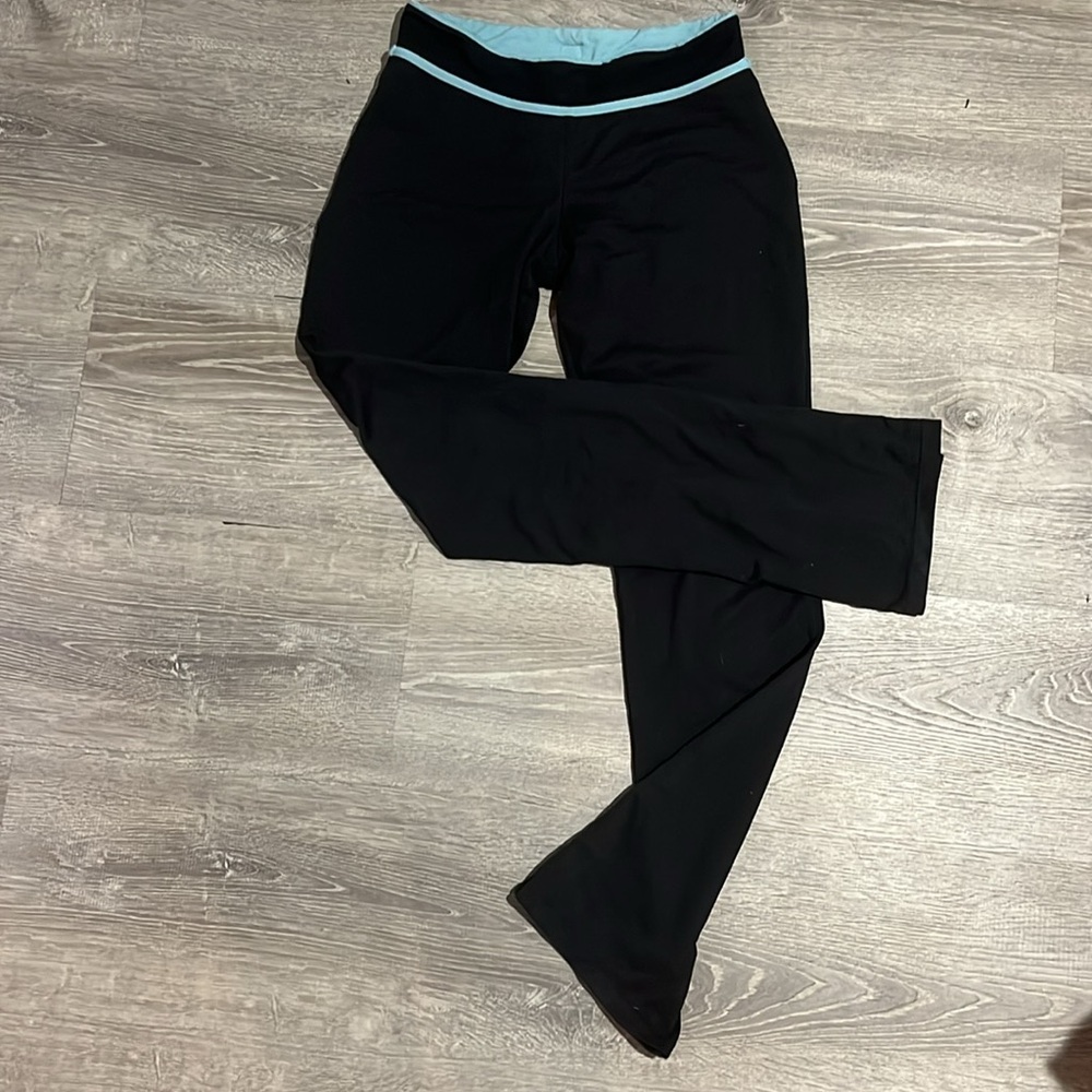 Black leggings with blue accents